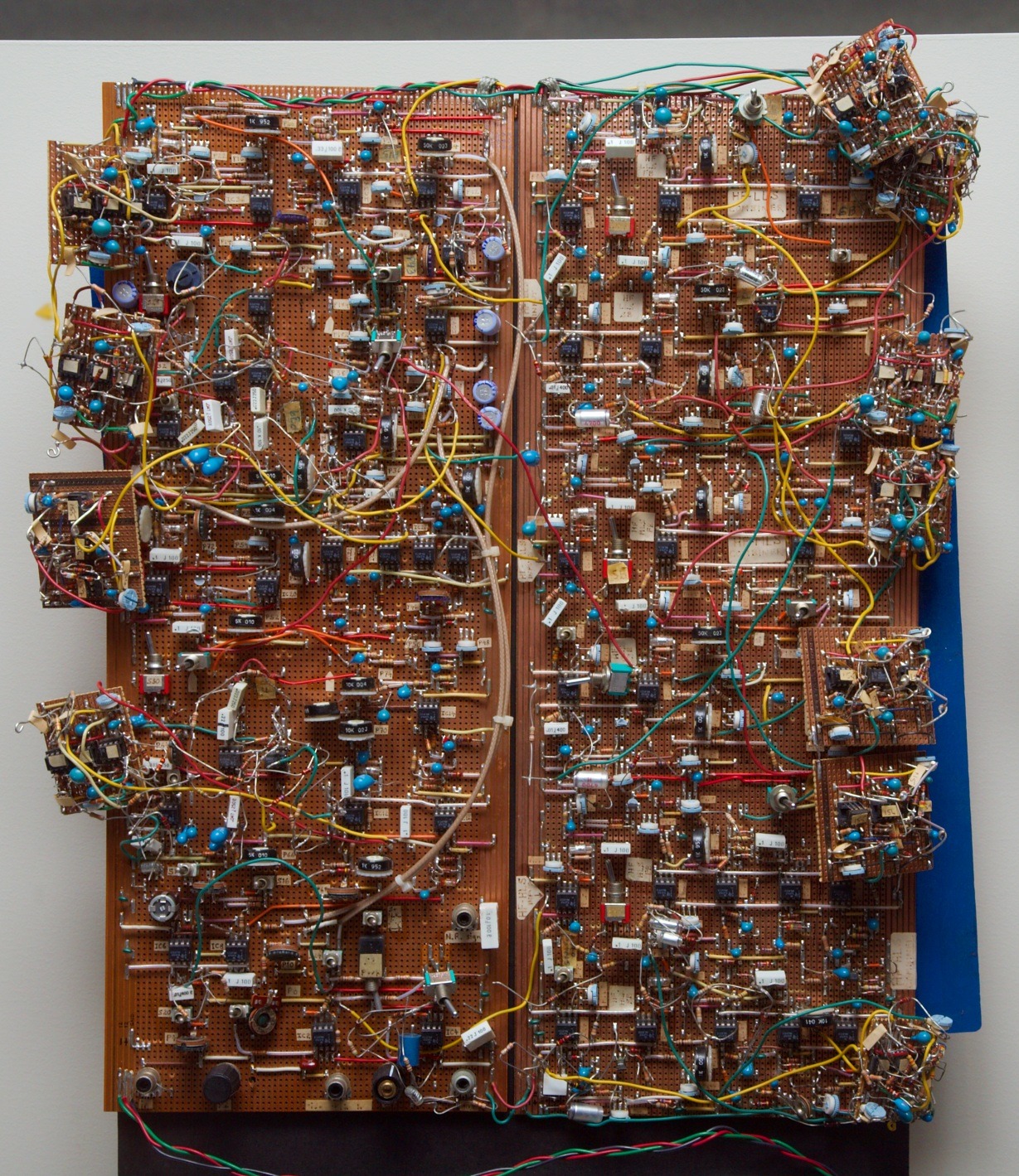 Логотип проекта Аппаратно-программный комплекс калибровки с удалённым доступом средств измерения электрических величин